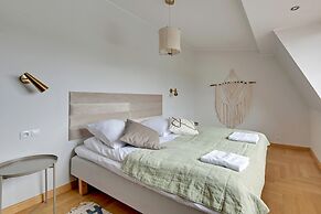 Grand Apartments