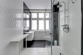 Grand Apartments
