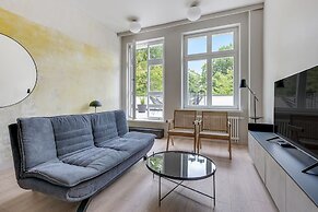 Grand Apartments