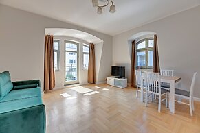 Grand Apartments