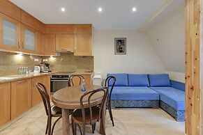 Grand Apartments