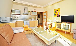 Grand Apartments