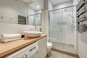 Grand Apartments