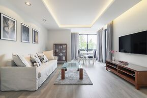 Grand Apartments