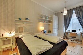 Grand Apartments
