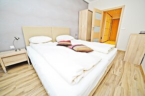 Grand Apartments