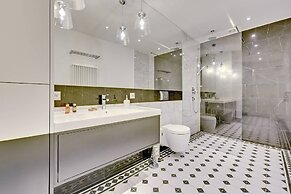 Grand Apartments