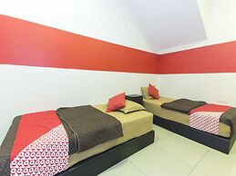 Night Queen Hotel