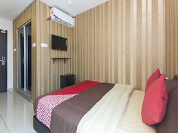 Night Queen Hotel