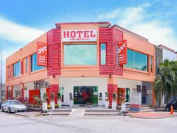 Night Queen Hotel