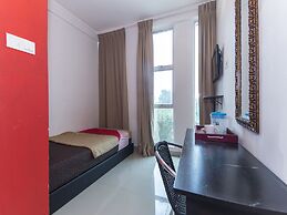 Night Queen Hotel