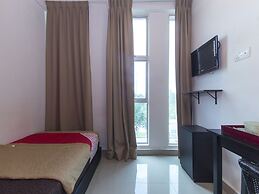 Night Queen Hotel