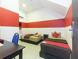 Night Queen Hotel