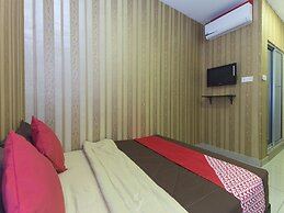 Night Queen Hotel