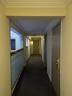 Gold Hotel