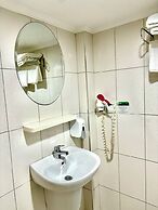 Gold Hotel