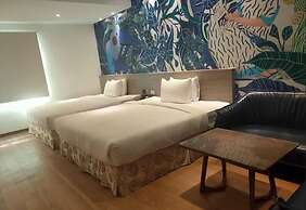 Legend Hotel Pier 2