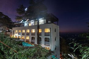 Treebo Varuna with Mountain View, Mall Road
