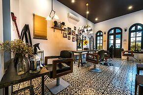 Oliving Residence