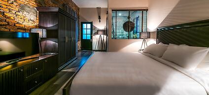 Oliving Residence