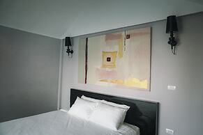 Oliving Residence