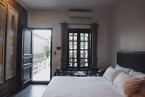 Oliving Residence