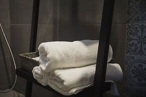 Oliving Residence