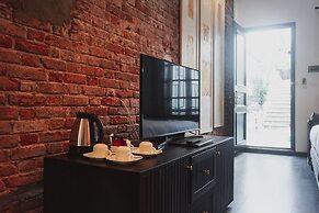 Oliving Residence