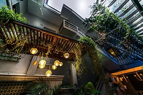 Oliving Residence
