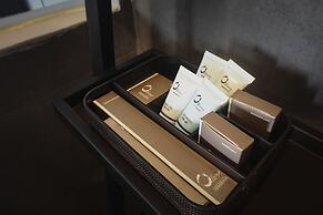 Oliving Residence