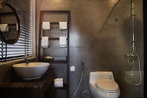 Oliving Residence