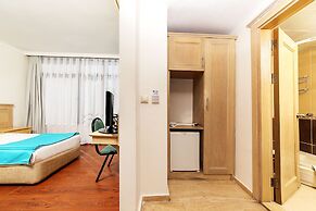 Kayamaris Hotel