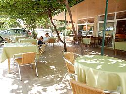 Aysev Hotel