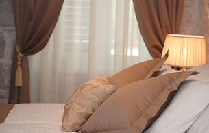 Lanterna Rooms