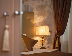 Lanterna Rooms