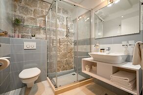 Lanterna Rooms