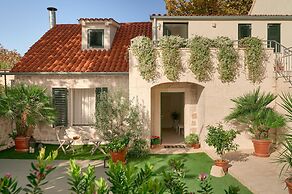 Lanterna Rooms
