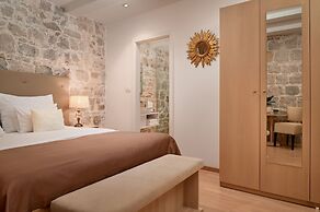 Lanterna Rooms
