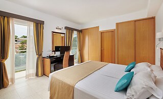 Hotel Apartamentos Cala Santanyi