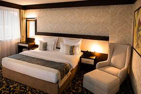 Malak Regency Hotel