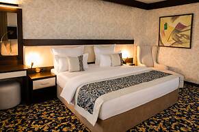 Malak Regency Hotel
