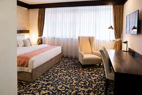 Malak Regency Hotel