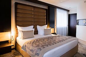 Malak Regency Hotel