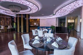 Malak Regency Hotel