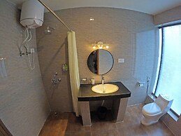 Khamsum Inn