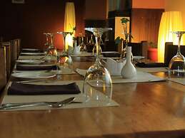 Khamsum Inn