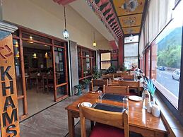 Khamsum Inn