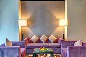 Grandeur Hotel