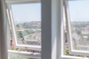 The Mount Rooms