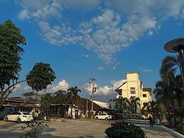 Goldenville